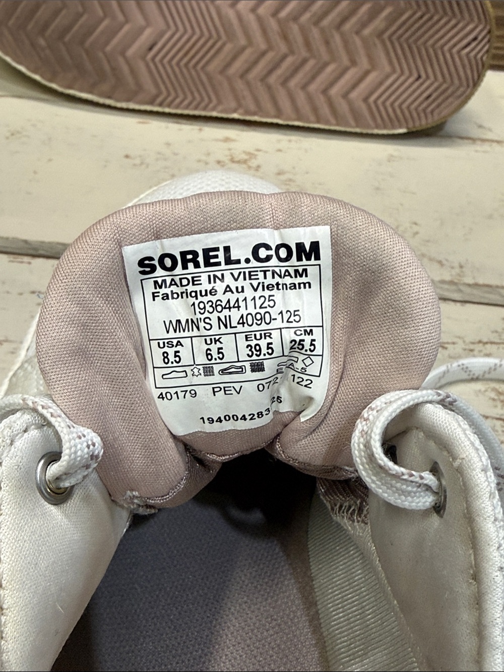 Sorel Out ‘N About Plus Lace Sneakers - Picture 13 of 13
